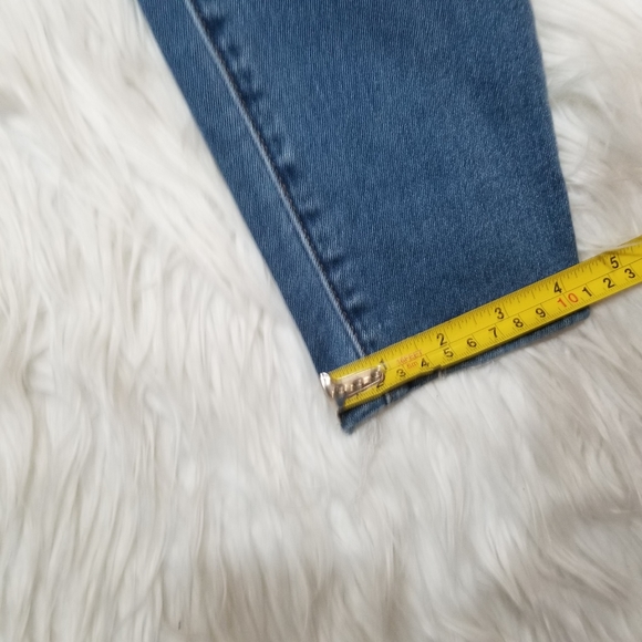 AMERICAN EAGLE Distressed Super Hi-Rise Jegging Washed Blue Jeans Size 8 R.... - Picture 12 of 16